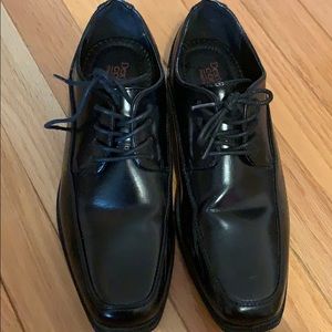 Dress shoes